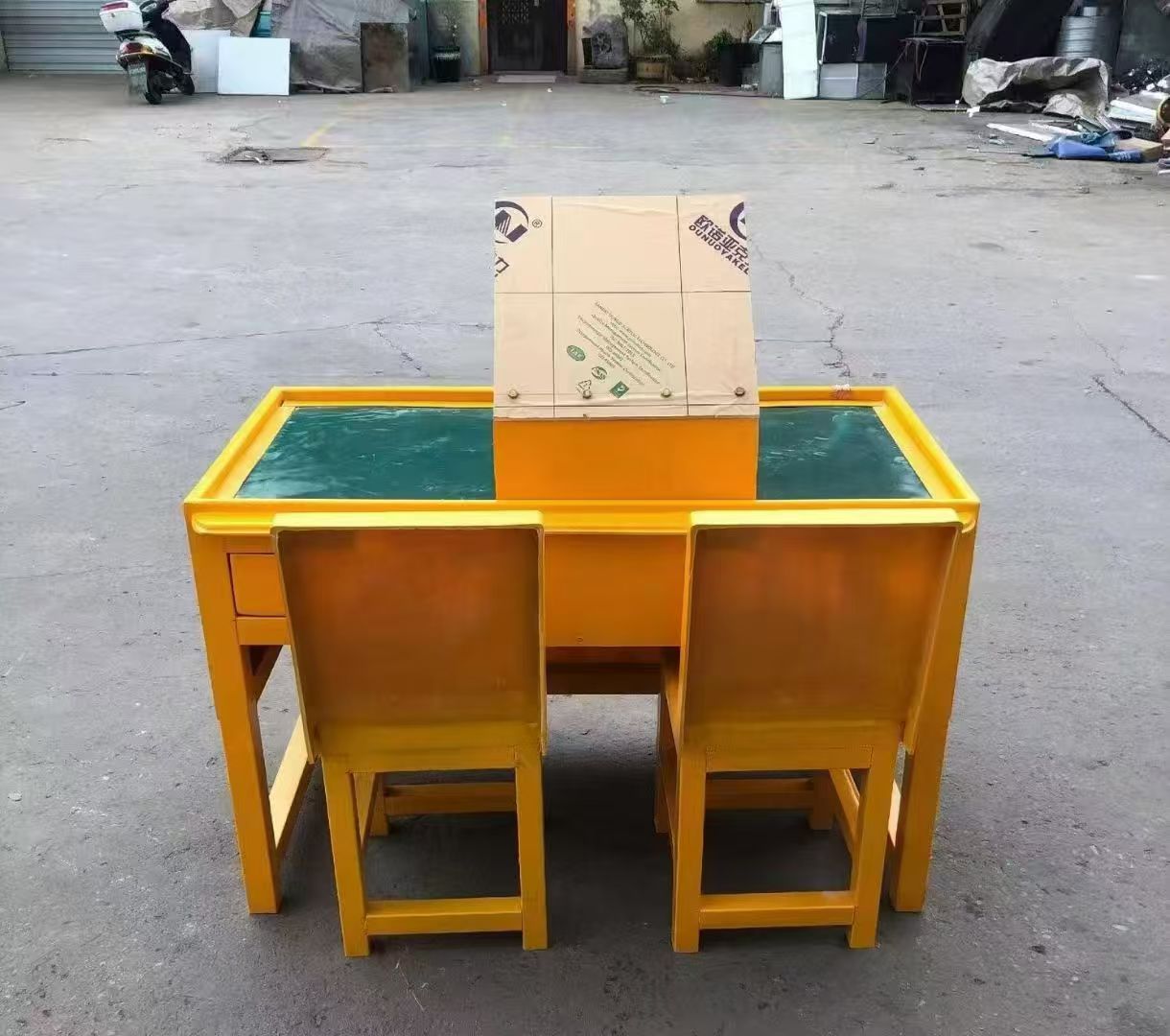 杂多防静电导通桌井下煤矿火工品发放桌：危险品流转的安全守护者